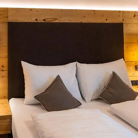 - Zell Am Apartment *