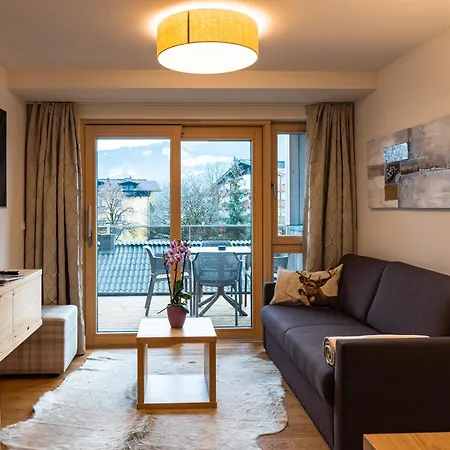 - Zell Am * Zell am See