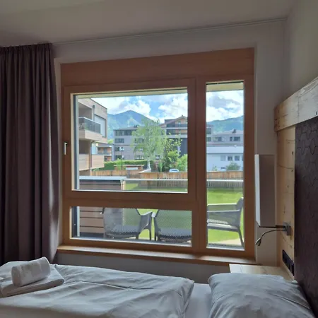 - Next To Areitxpress Liftstation Zell am See