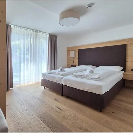 - Next To Areitxpress Liftstation * Zell am See